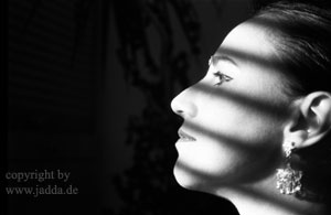 Baucht�nzerin